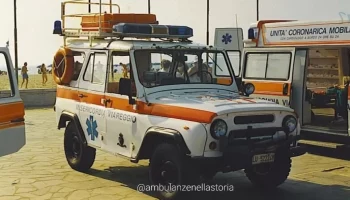 Уникальный медицинский УАЗ-469 долгое время работал на пляже в Италии